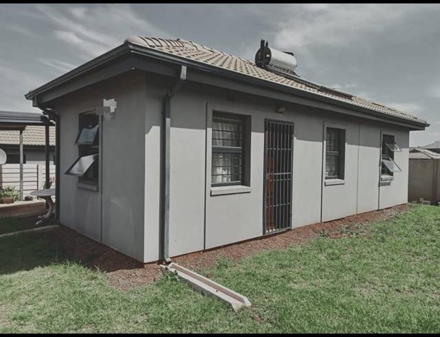 3 BEDROOM PROPERTY TO RENT IN ELANDSPOORT